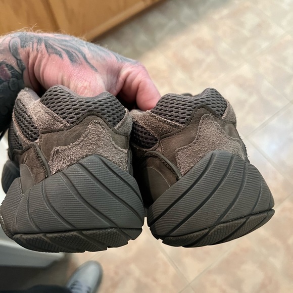 Yeezy 500 'Granite' - Picture 5 of 5